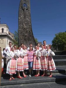 Народний ансамбль танцю «Росинка» - Мирослава Кутна