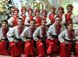 Народний ансамбль танцю «Росинка». Керівник Мирослава Кутна
